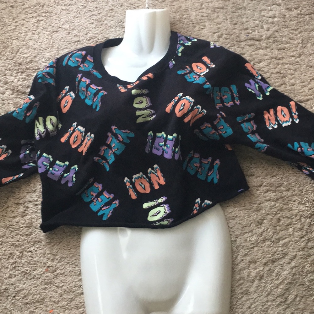 Yes, No black graphic cropped sweater